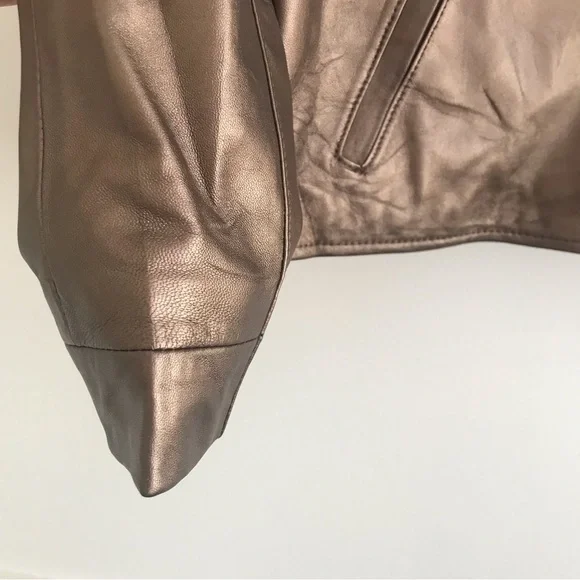 Gold leather jacket - Picture 8 of 9